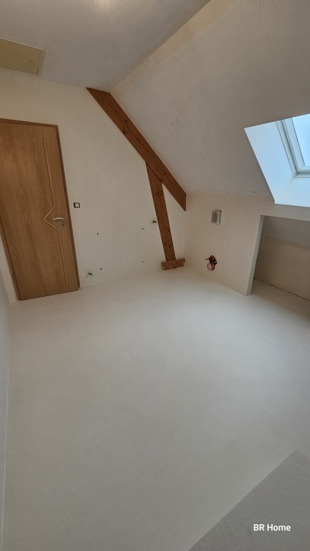 Application d'un béton ciré à Saint Apollinaire proche de Dijon