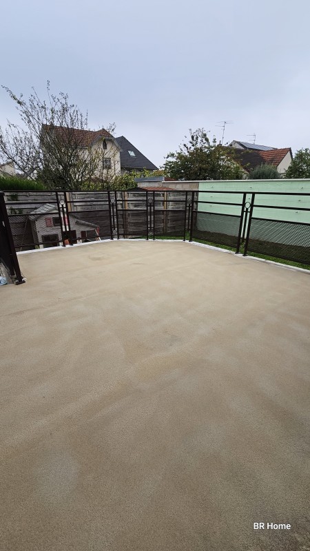 application d'une résine epoxy sablée- BR Home