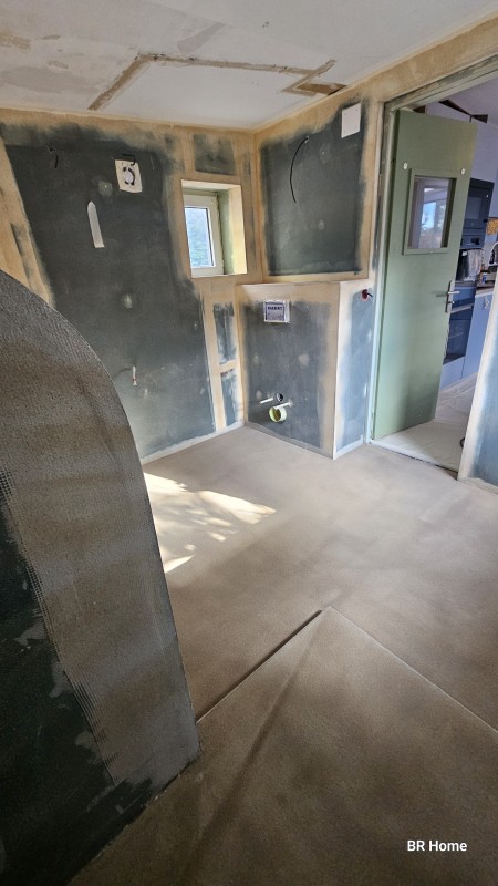 Rénovation complète d’une salle de bain en béton ciré à Besançon (25)