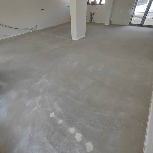 Béton ciré à Besançon dans le Doubs: quel rendu choisir?