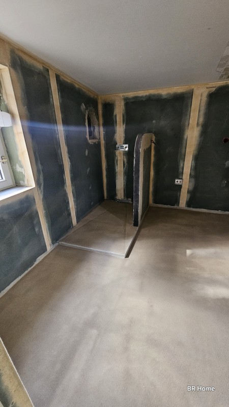 Rénovation complète d’une salle de bain en béton ciré à Besançon (25)